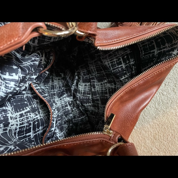 Leather oversized saddle bag - Picture 3 of 4